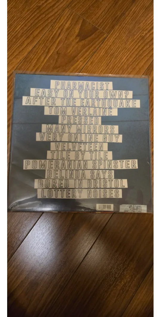 3x Autograph Alvvays - Blue Rev Record LP image indicator(2)