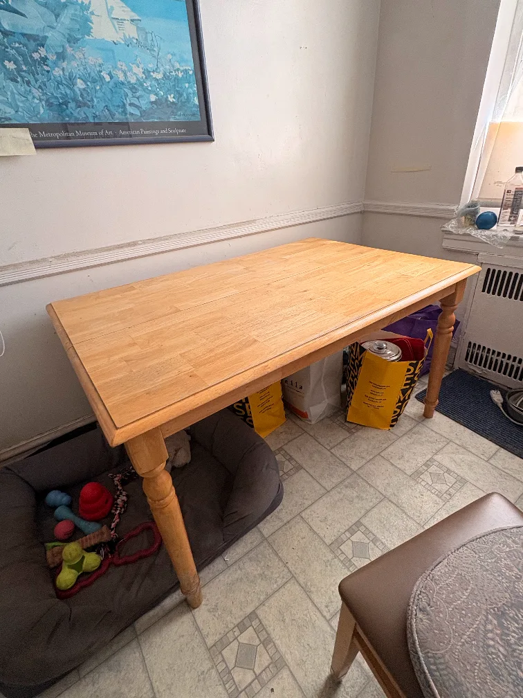 **FREE** Farmhouse Wood Dining Table thumbnail