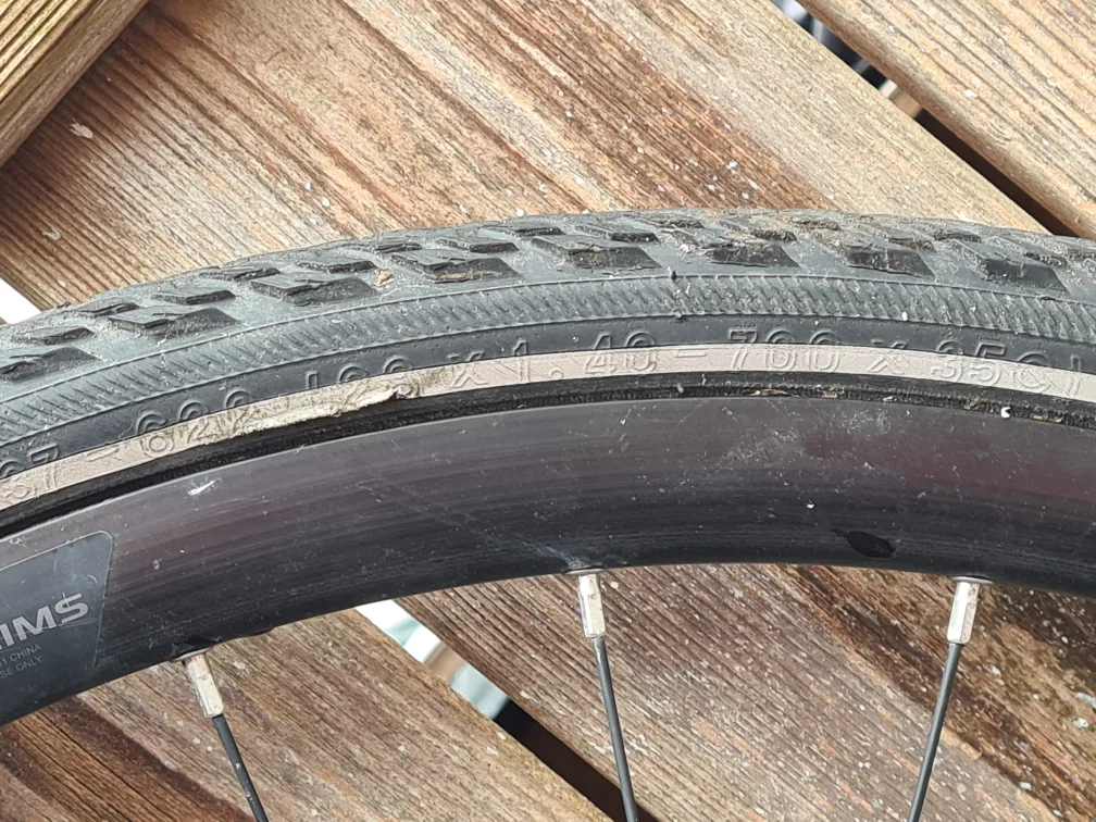 Norco 700c wheel with Schwalbe tire image indicator(4)