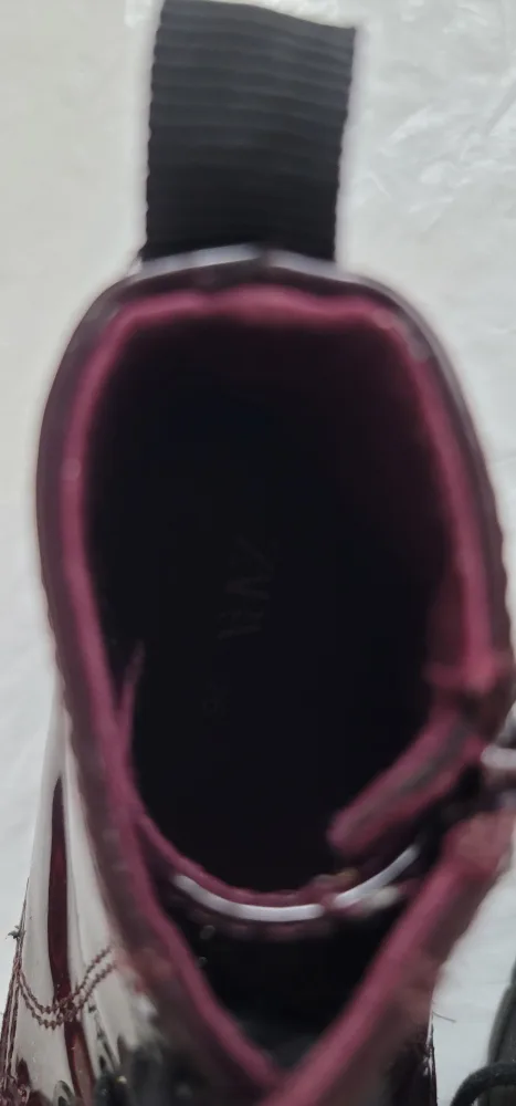 Zara Kids Patent Leather Boots Size 26 image indicator(2)