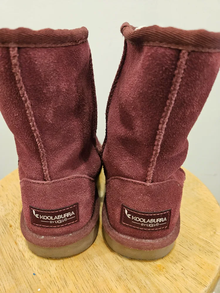 Koolaburra by UGG Burgundy Suede Boots - Youth Size 2 image indicator(3)