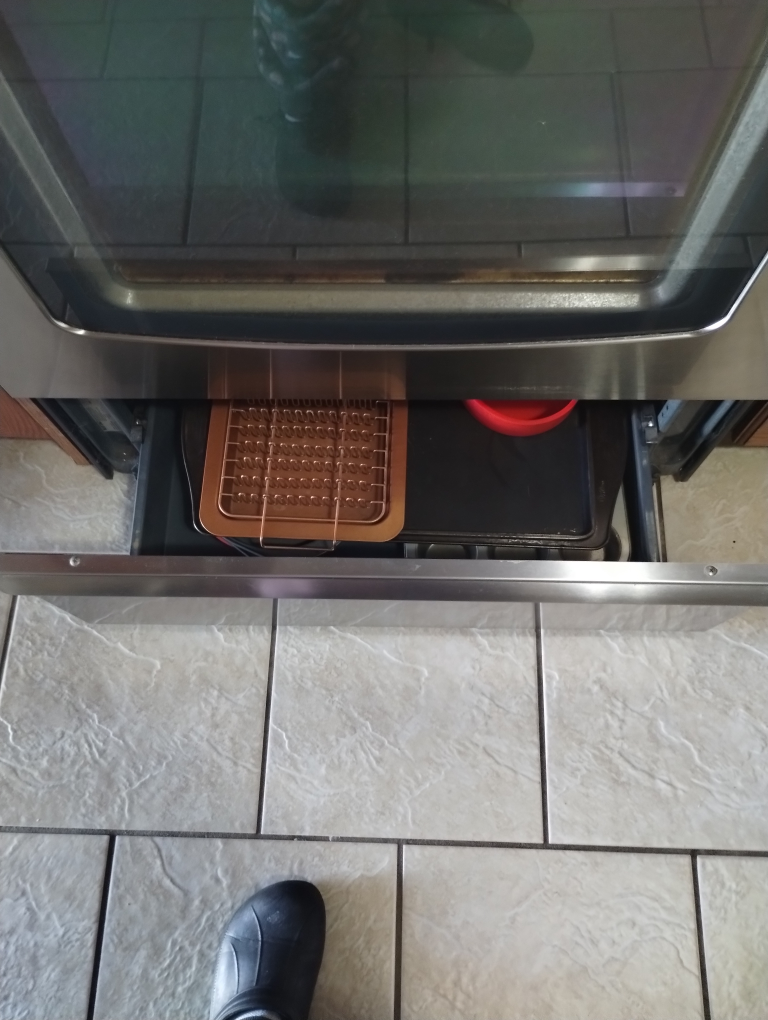 Maytag Electric Range - Stainless Steel - photo 4