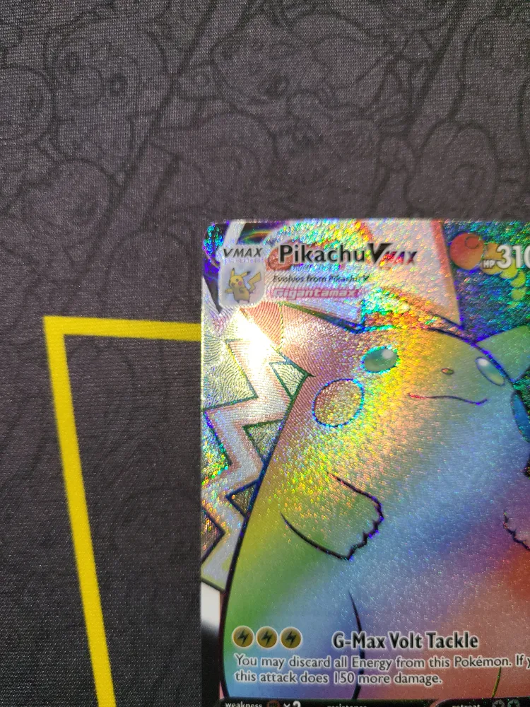 Vivid Voltage Hyper Rare Pikachu VMAX 188/185 image indicator(2)