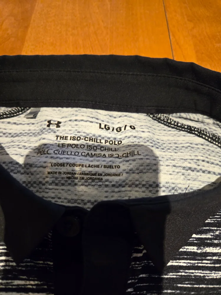 Men's Golf Shorts & Under Armour Polo Shirt Bundle image indicator(3)