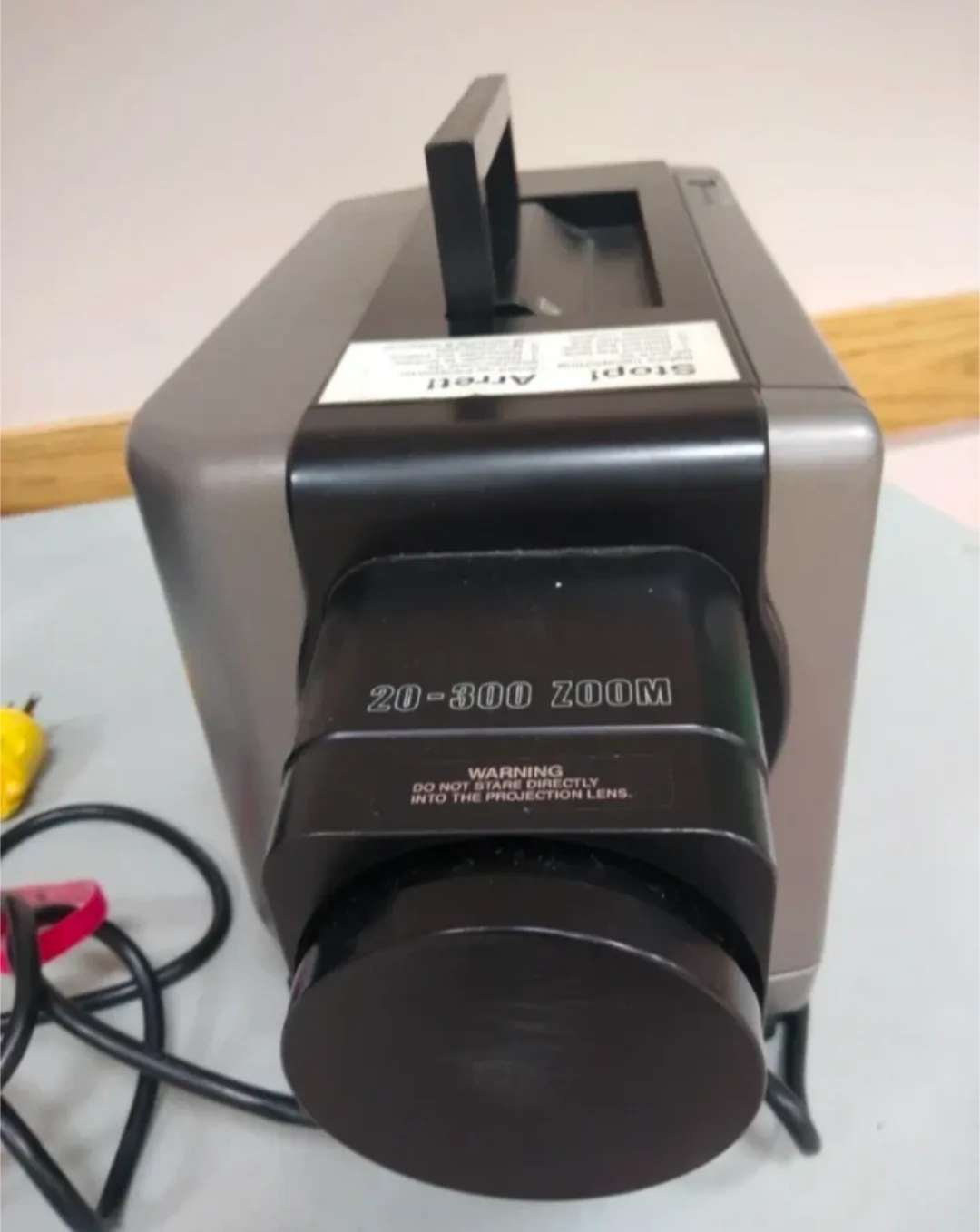 RARE VINTAGE Eiki LC Color Video Movie Projector LC-120 image indicator(3)