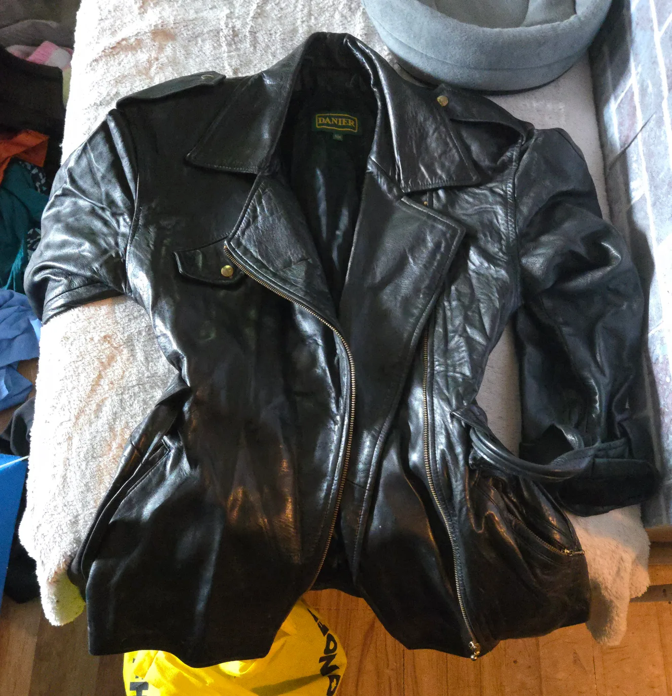 Danier Leather Jacket image indicator(2)