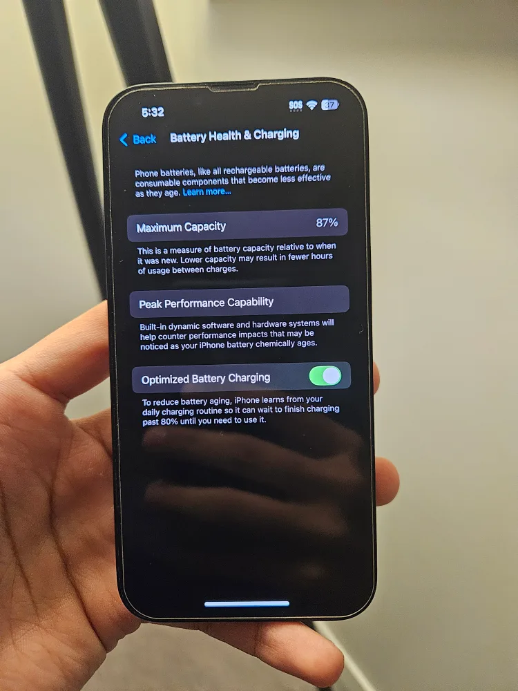 iPhone 13 128GB - Black image indicator(2)