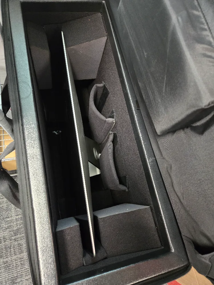 iMac 27-inch 2020 + Accessories + Hard Case image indicator(4)