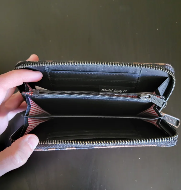 Herschel Supply Co. Leopard Print Wallet 🧡 image indicator(2)