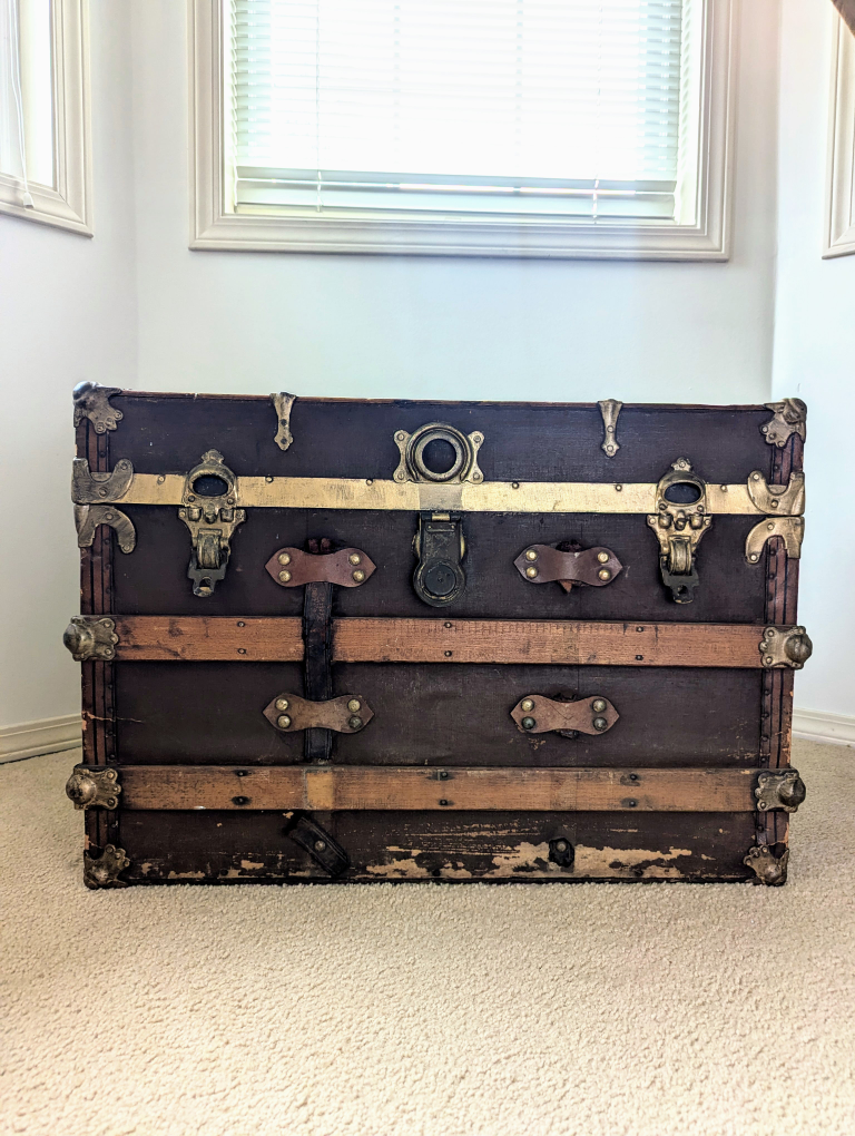 Vintage Storage Chest