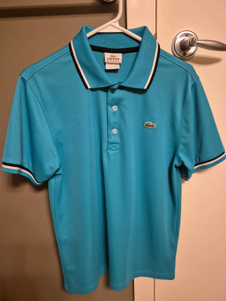 Lacoste Men's Clothing and Accessories Bundle image indicator(8)