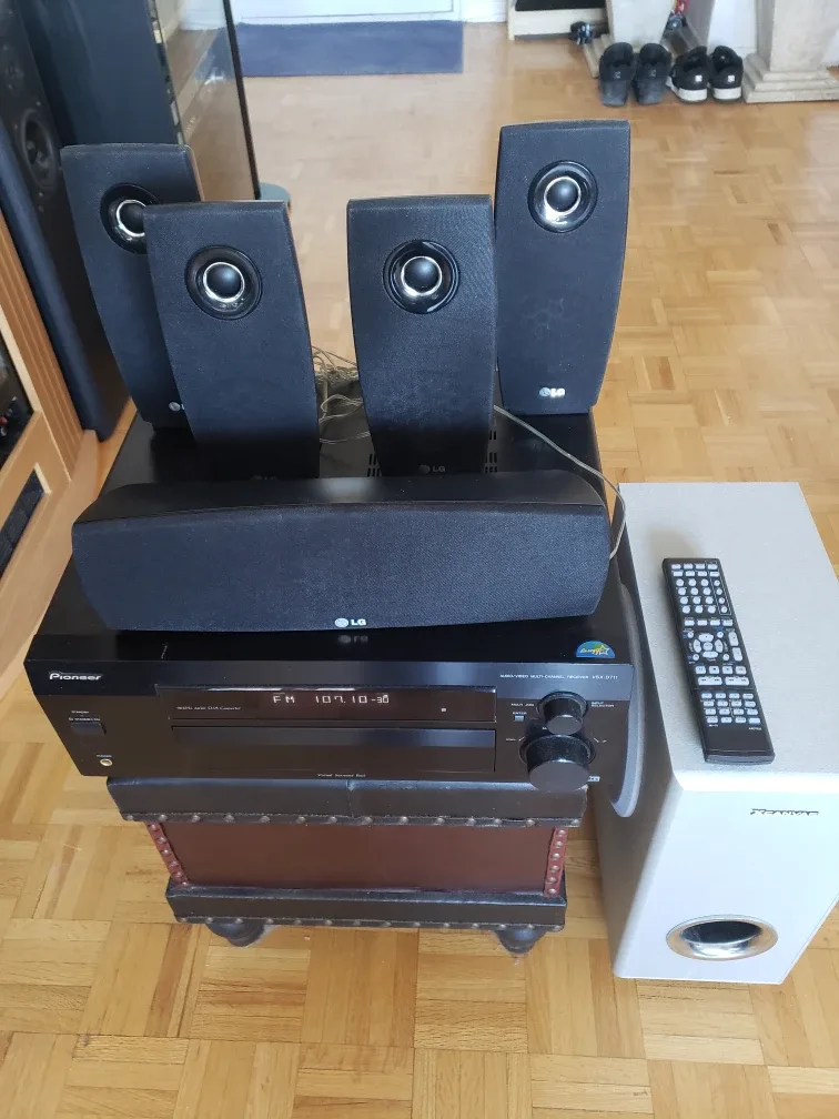 LG and Pioneer Home Theatre System 5.1 Surround Sound image indicator(2)