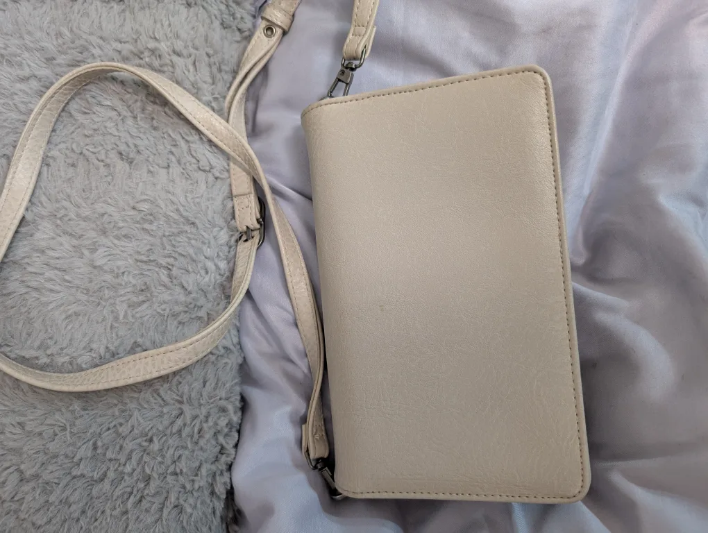 Matt & Nat Beige Crossbody Bag image indicator(3)