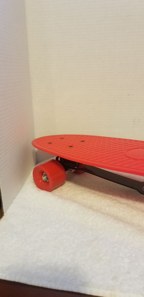 Red Skateboard - photo 3