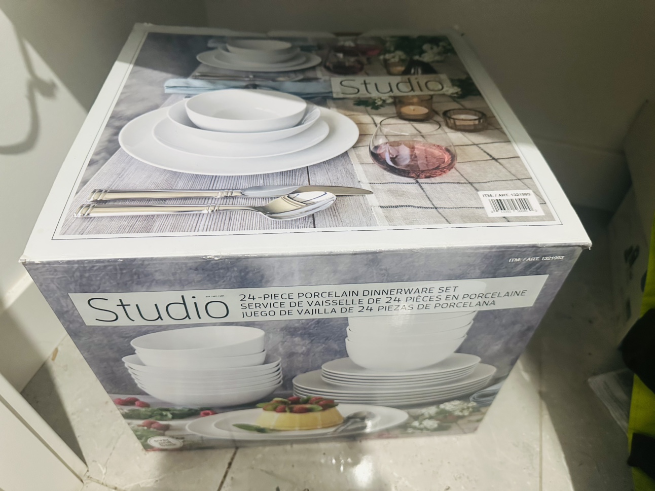 Studio 24-Piece Porcelain Dinnerware Set - photo 2