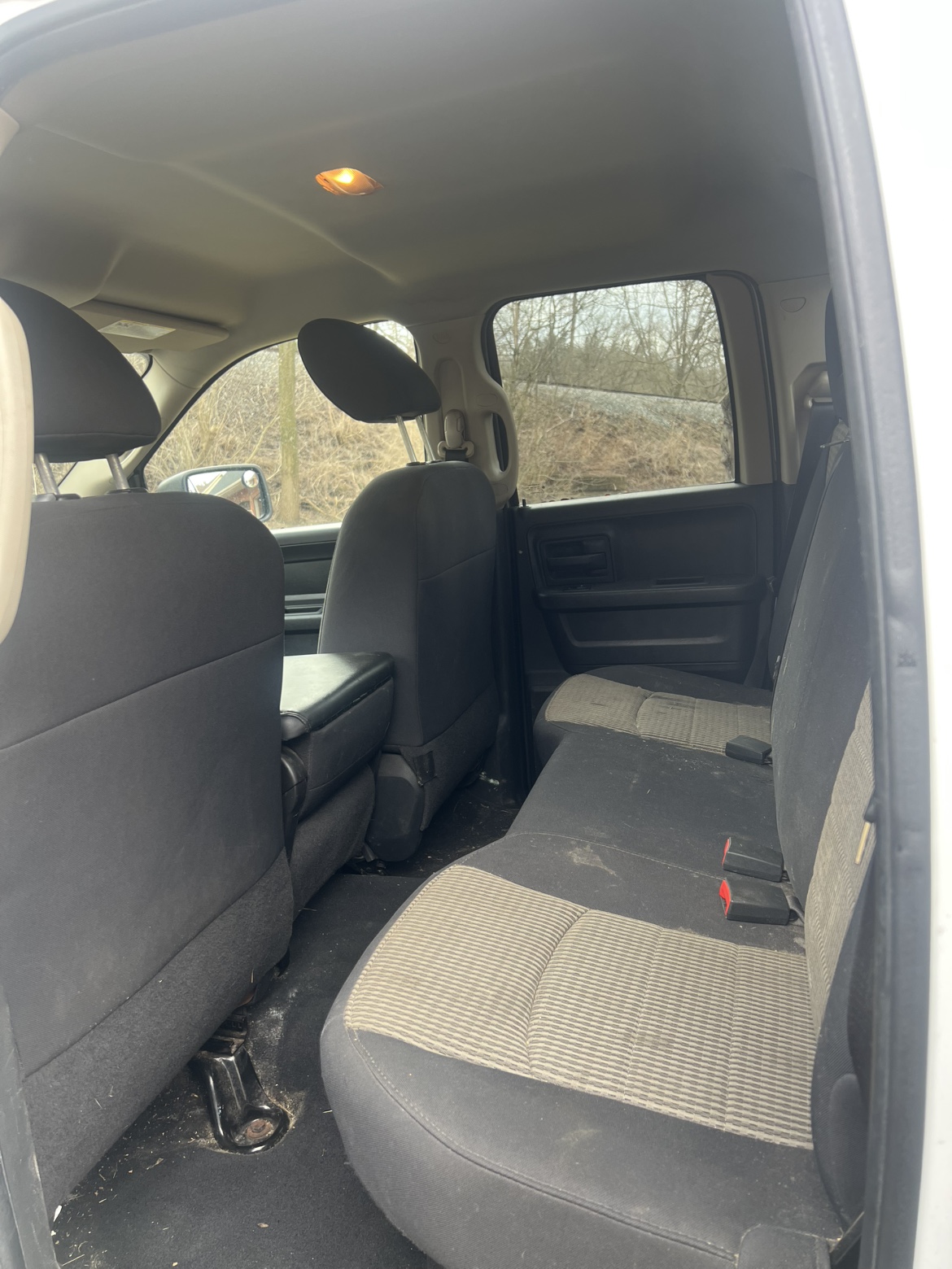 2011 Ram 1500 4x4 Quad Cab Truck - photo 5