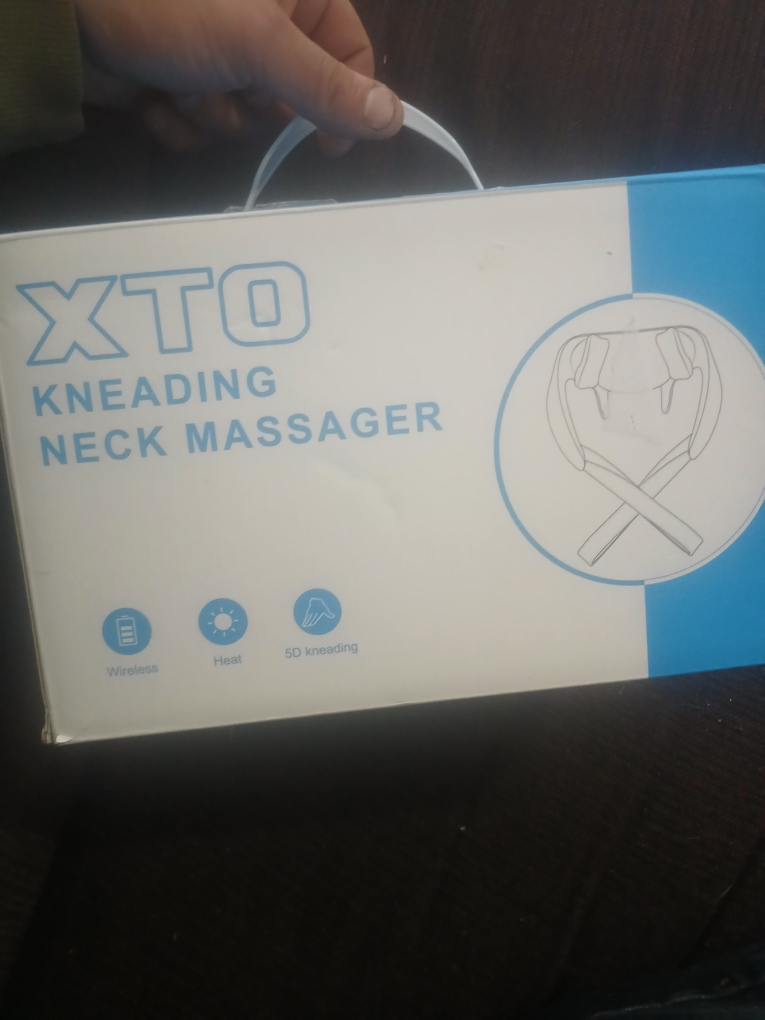 XTO Kneading Neck Massager