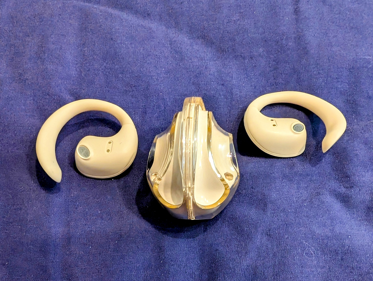 BY01 Wireless Headphones - True Wireless Stereo Sound #Freecycle