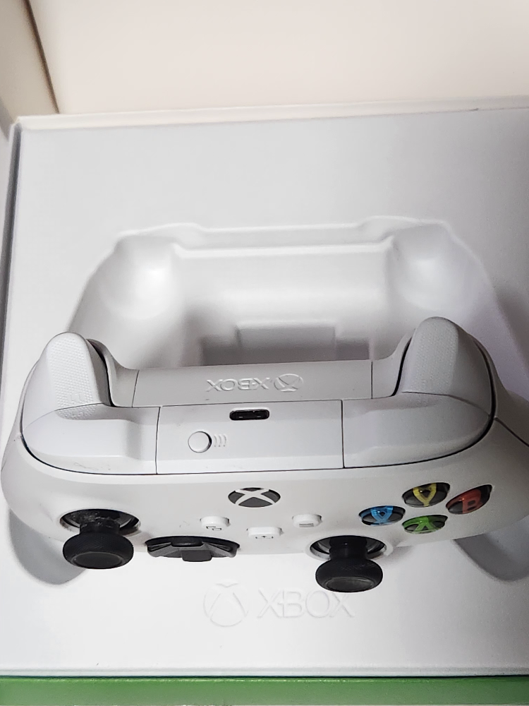 Xbox Wireless Controller - Robot White - photo 3