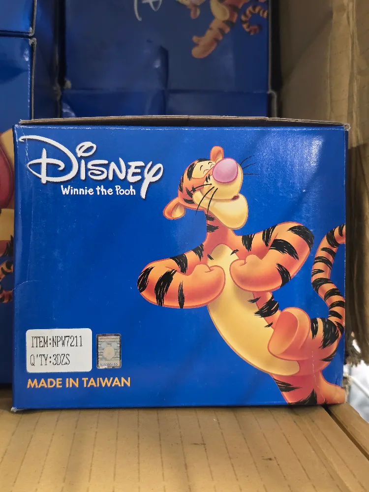 Box of 36pcs of Winnie the Pooh Spiral Notebooks image indicator(2)