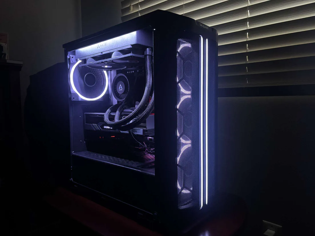 RGB - HIGH END Gaming PC Ryzen 7 7800X3D, Radeon RX 7900 GRE thumbnail
