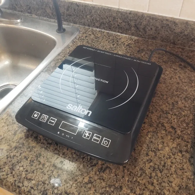 Salton Portable Induction Cooktop image indicator(2)