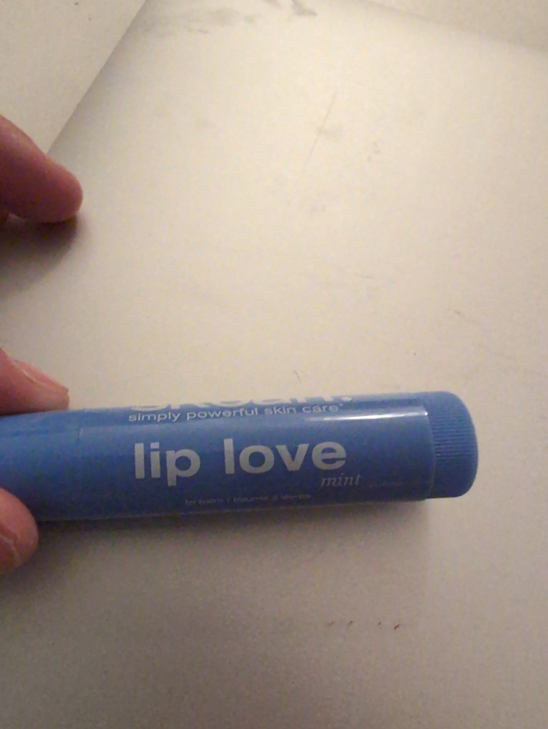 Skoah Lip Love Mint Lip Balm (clear colour) - photo 2