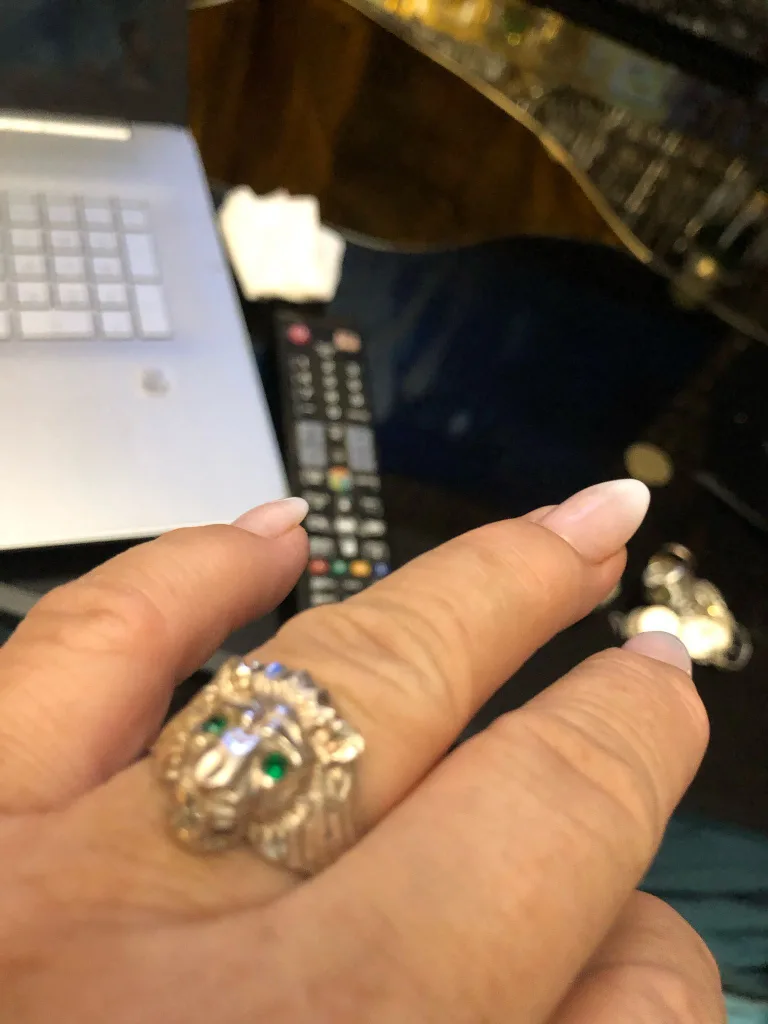 silver Lion Ring with Green Emerald eyes thumbnail