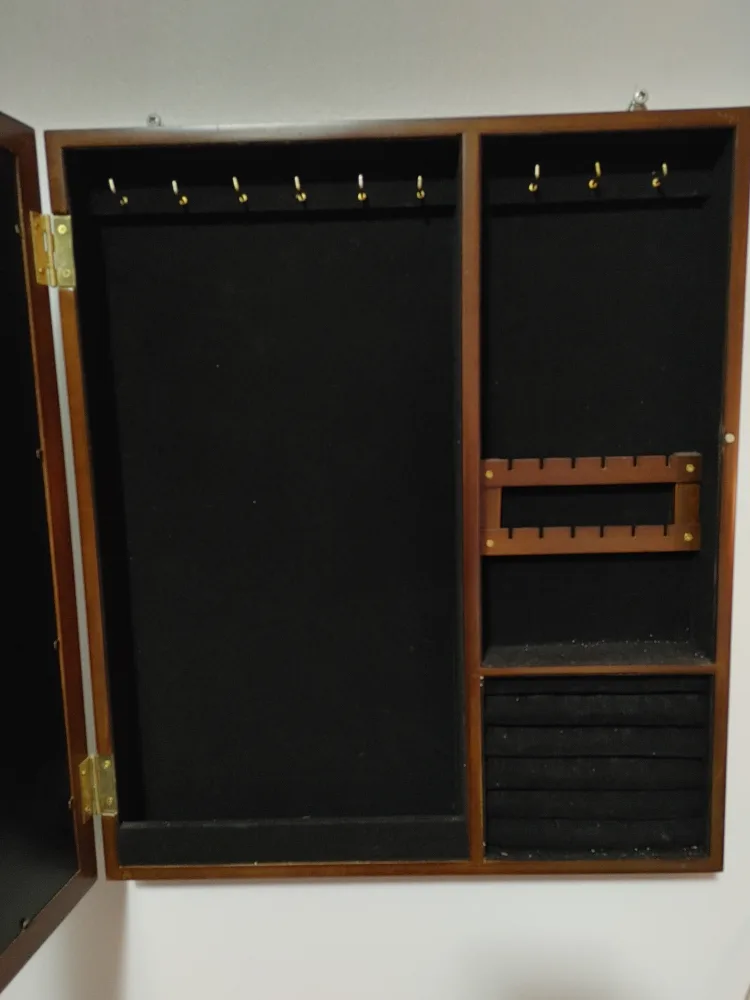 Wooden Wall Mounted Jewellery Organizer with Mirror image indicator(2)