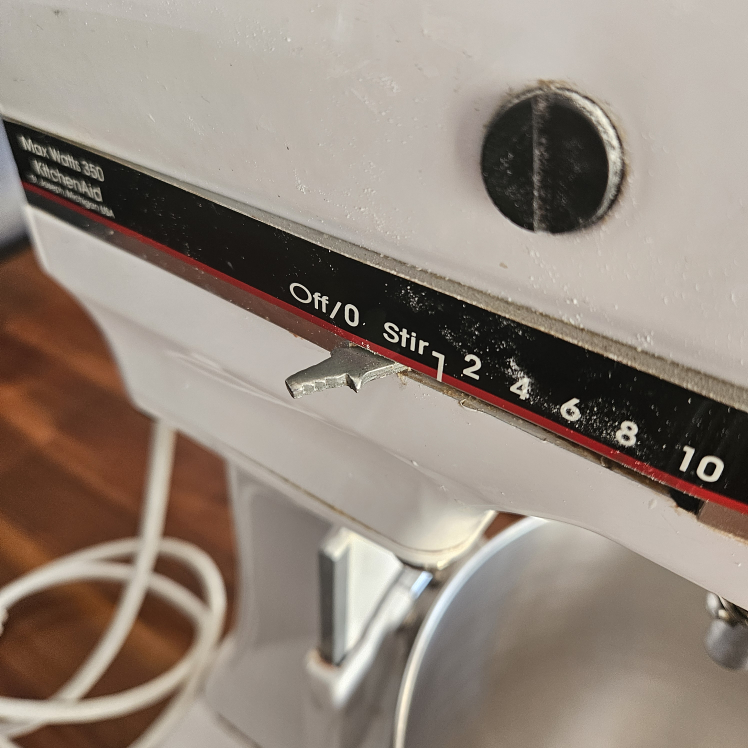 KitchenAid Professional 5-Quart Stand Mixer - photo 2