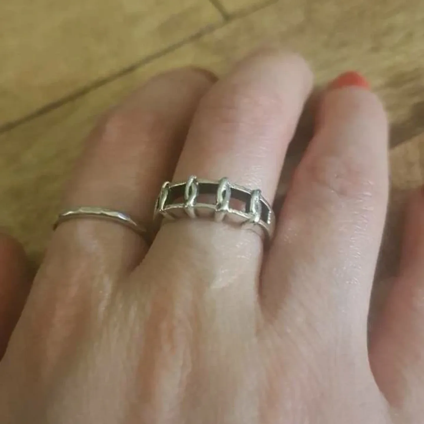 Sterling Silver Ring image indicator(4)