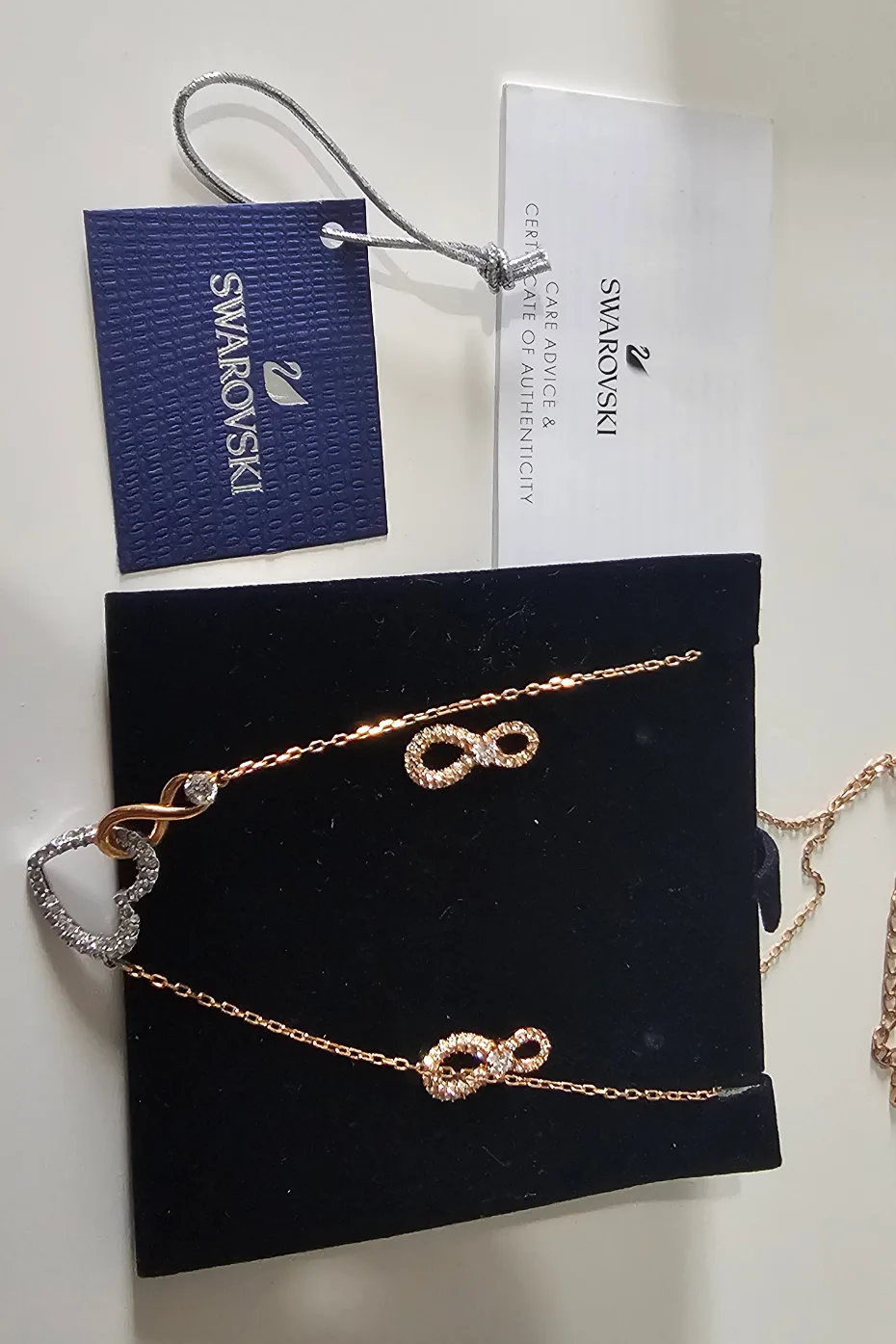 Swarovski Infinity Heart Necklace and Earrings Set image indicator(6)