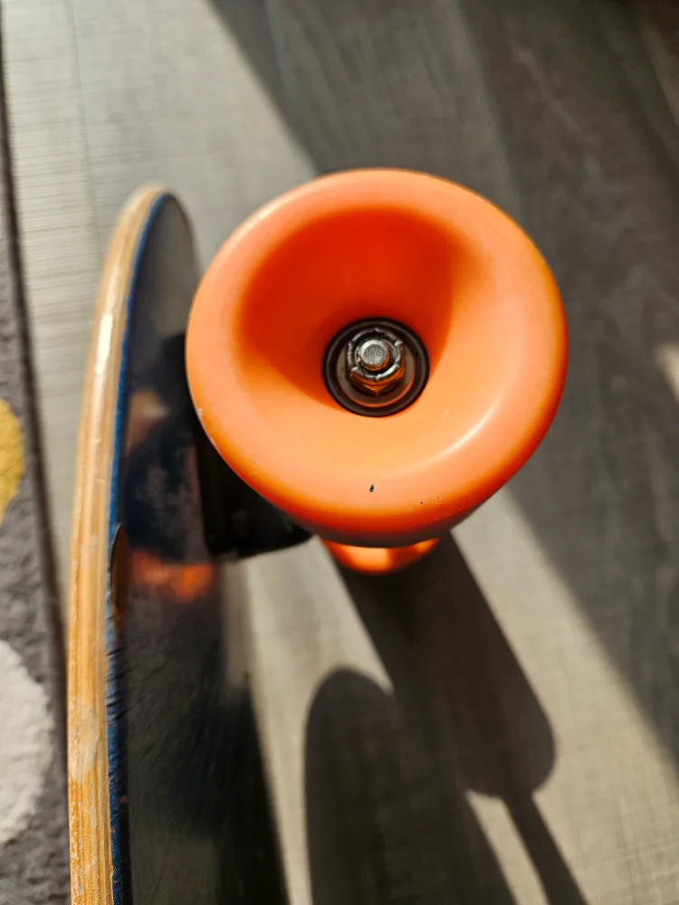 Globe "Tunnel Vision" longboard in a very good used condition. image indicator(4)