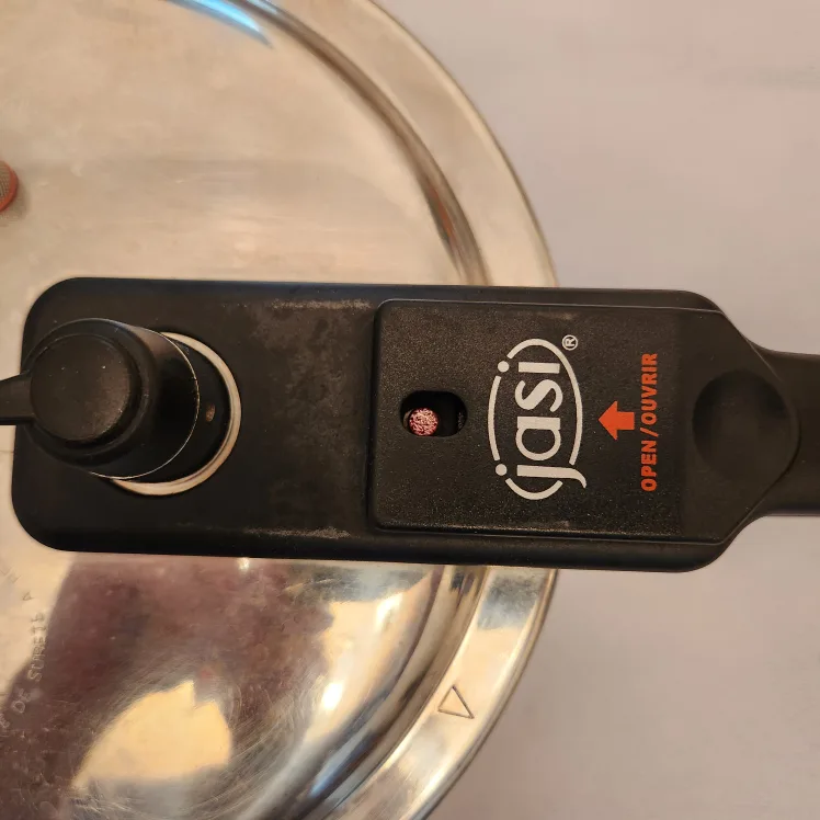 Jasi 6-Quart Pressure Cooker image indicator(2)