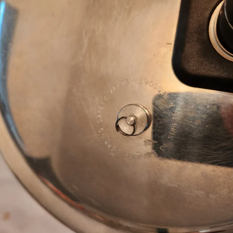 Jasi 6-Quart Pressure Cooker image indicator(4)