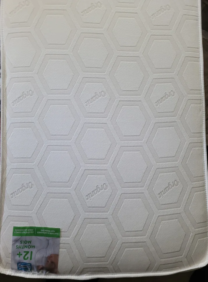 Simmons BeautySleep Organic Crib Mattress Bundle image indicator(5)