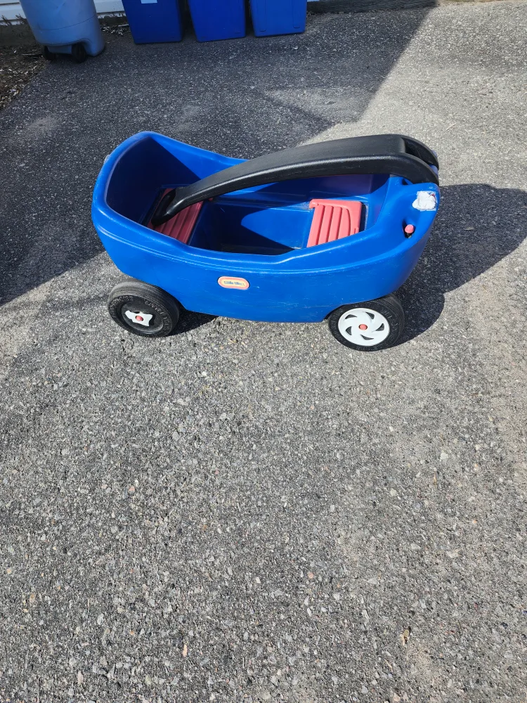 Radio Flyer Classic Blue Wagon
