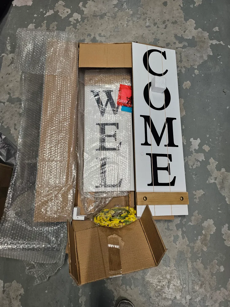 Brand New Welcome Sign with Wreaths image indicator(2)