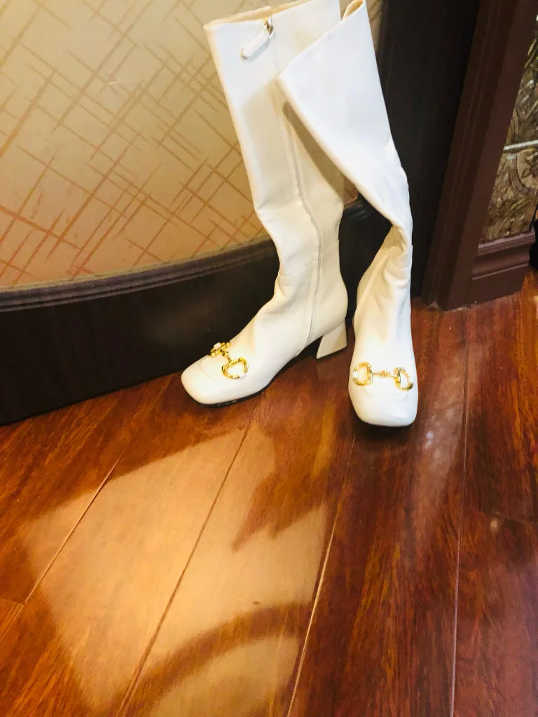 Gucci White Leather Over-the-Knee Boots - Size 38 thumbnail