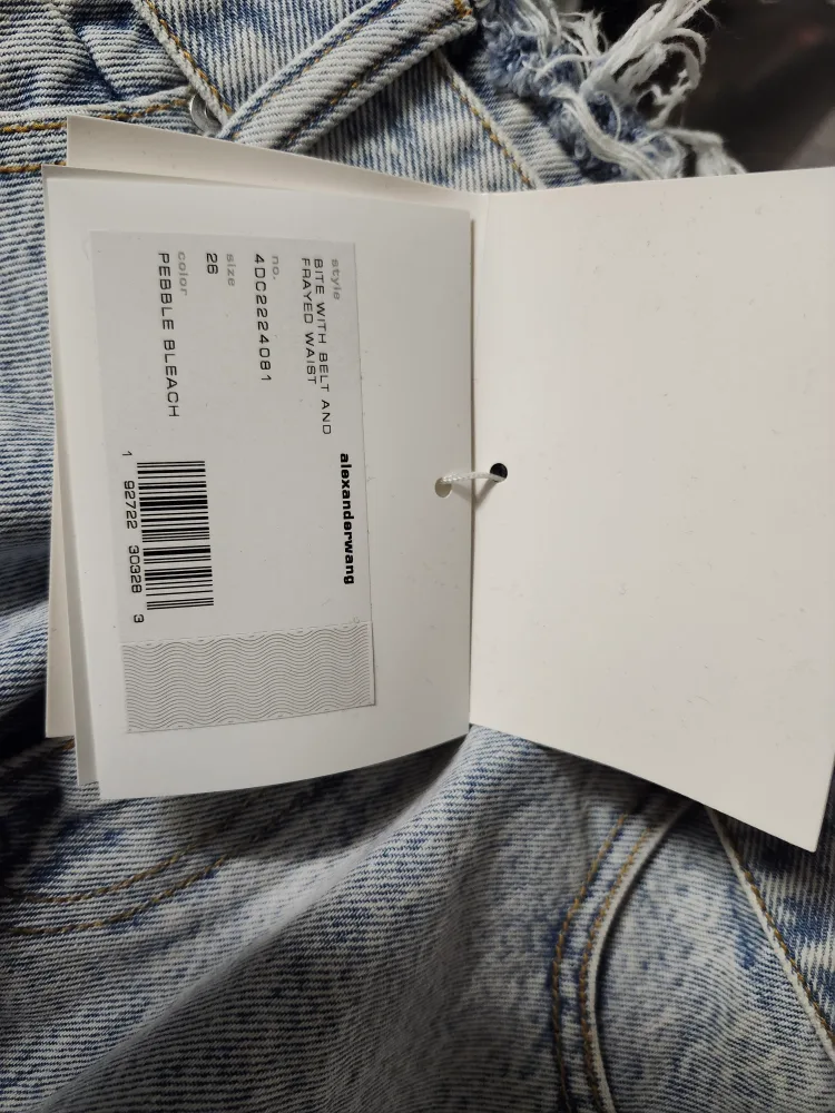 new Alexander Wang Pebble Bleach Frayed Denim Shorts Size 26 image indicator(8)