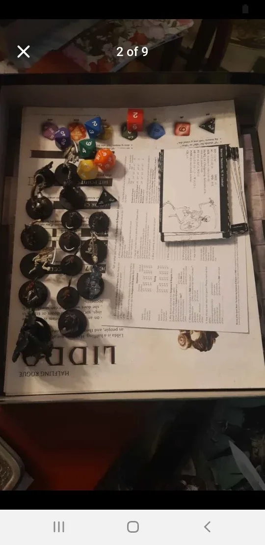 Dungeons & Dragons Basic Game with 16 Painted Miniatures image indicator(2)