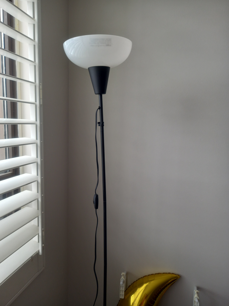 Floor lamp