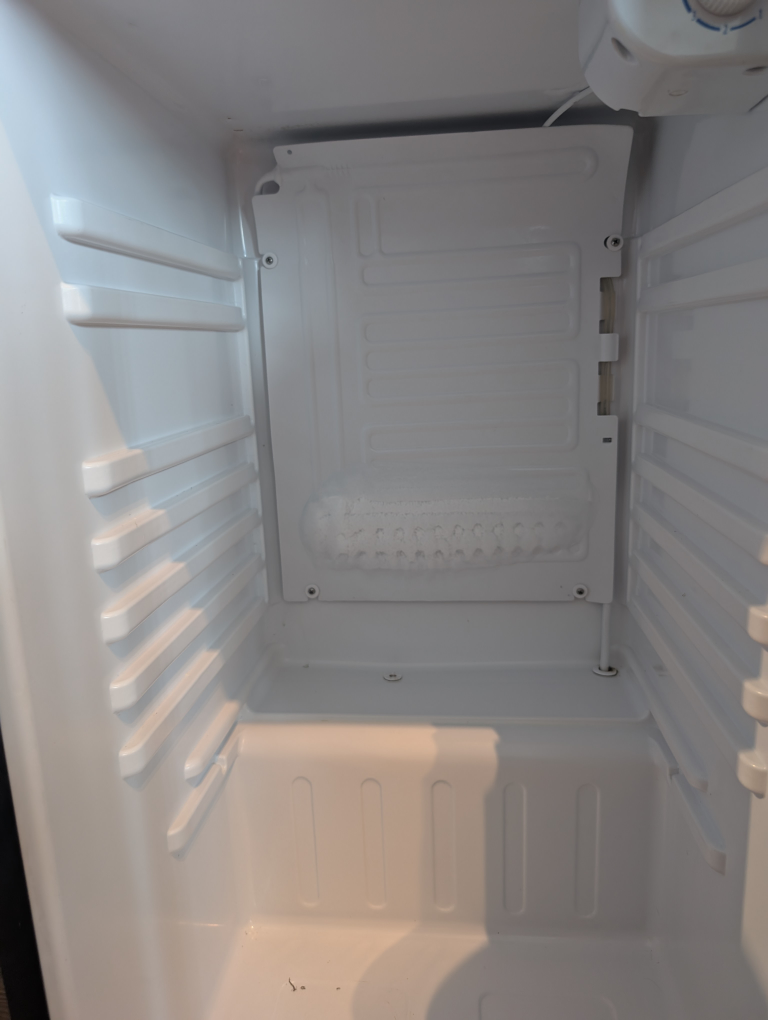 Haier 3.2 Cu. Ft Mini Fridge - photo 3