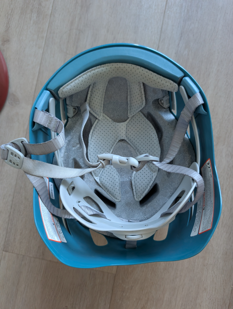 Pair of Black Diamond Half Dome Climbing Helmets - photo 5