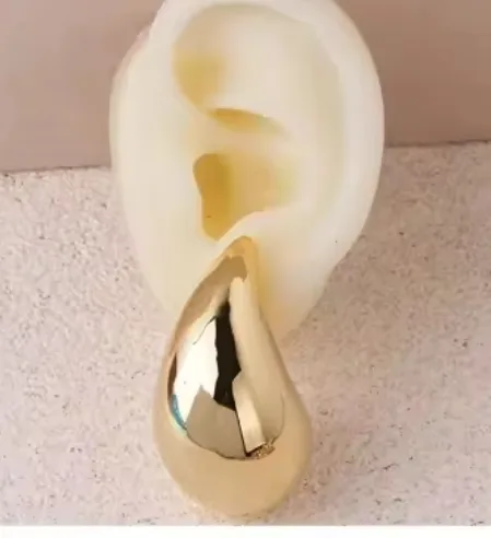 Gold Teardrop Earrings image indicator(4)