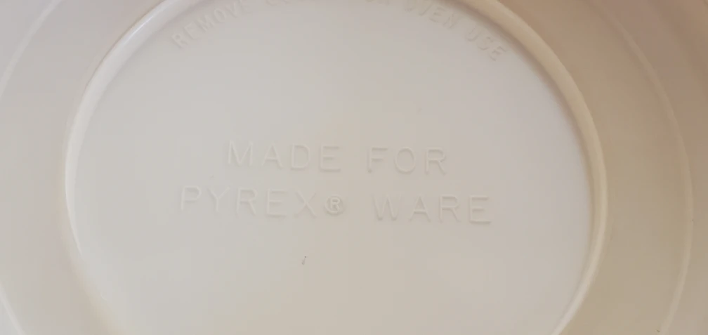 Vintage PYREX storage container #freecycle - photo 5
