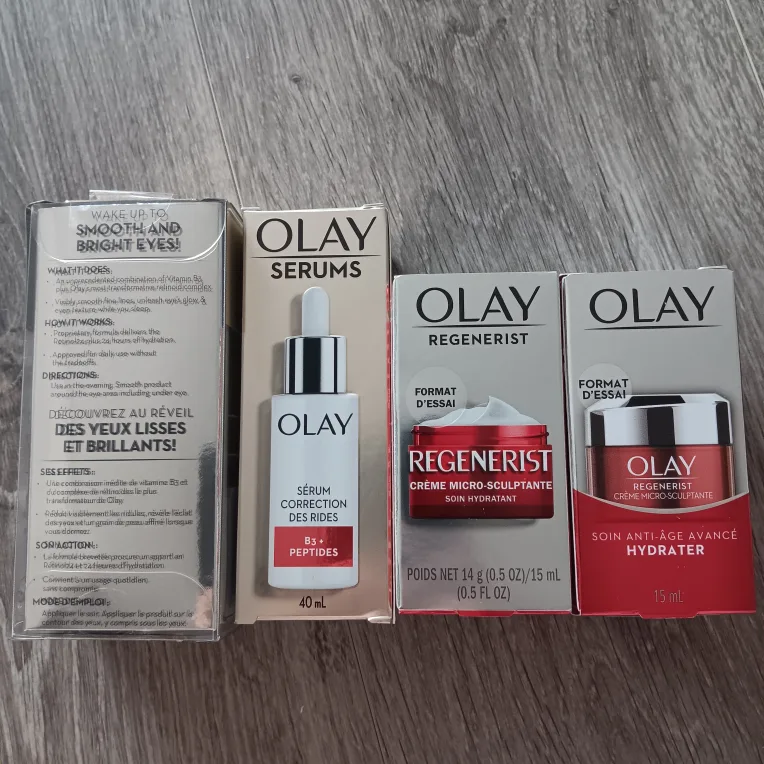 Olay Skincare Set - Regenerist, Serum, and Eyes image indicator(2)