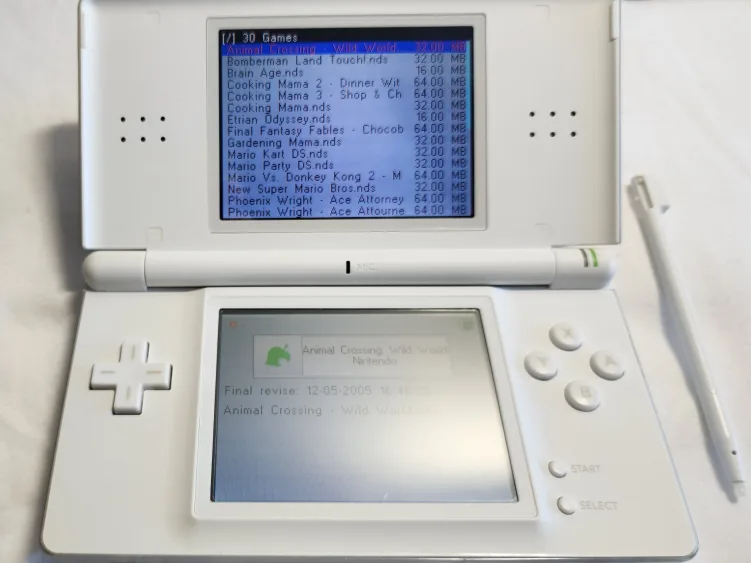 White Nintendo DS Lite image indicator(6)