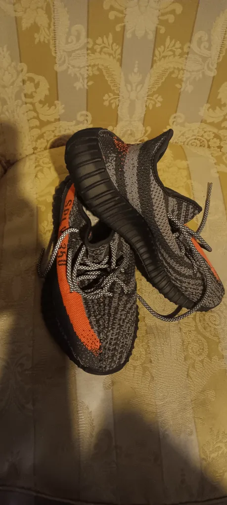 Adidas Yeezy Boost 350 V2 Black Red image indicator(2)