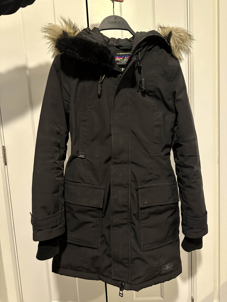 TNA Winter Coat (XS)